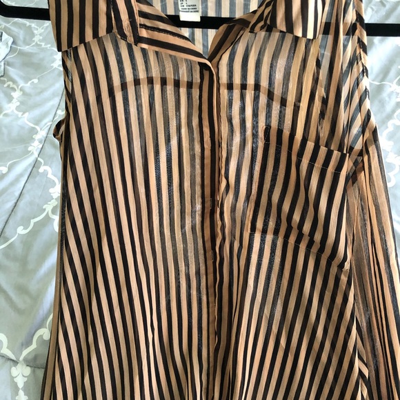 Blouse with shoulders out - Picture 7 of 7